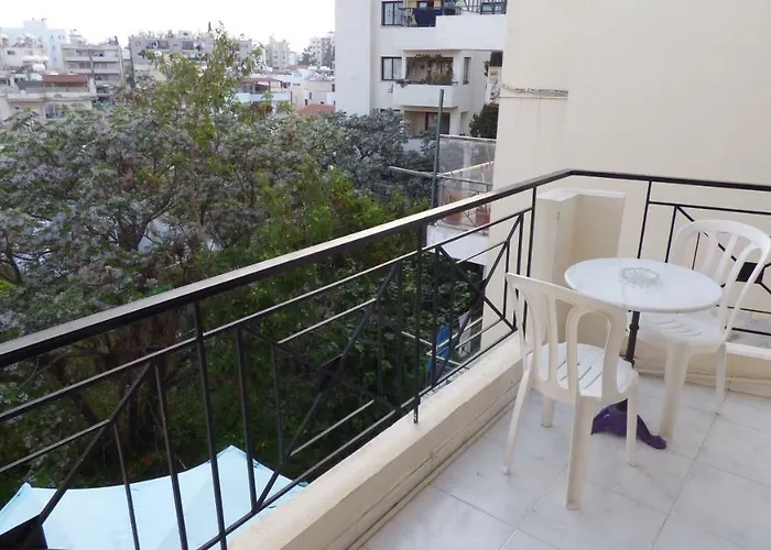 Kimonos Pensionat Larnaca